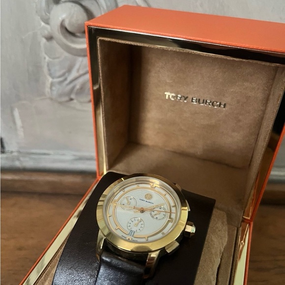 Tory Burch - Picture 2 of 15